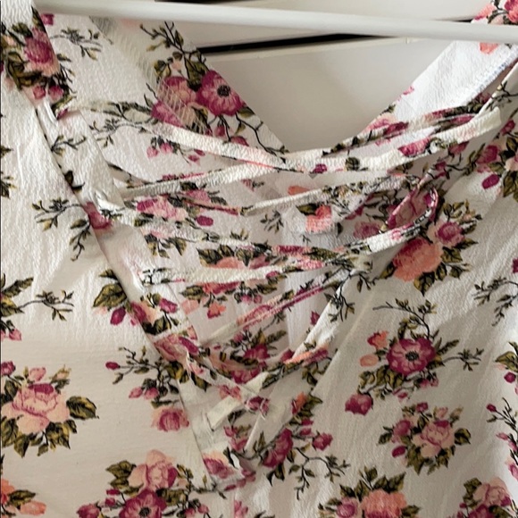 🛍 Cute Summer Top - Picture 2 of 4